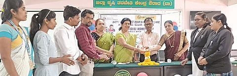 11ard03 aurad mahila dinacharane jpg