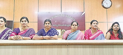 ಸುದ್ದಿಗೋಷ್ಠಿಯಲ್ಲಿ ಸವಿತಾ ಕುಮಾರ್ ಮಾತನಾಡಿದರು.