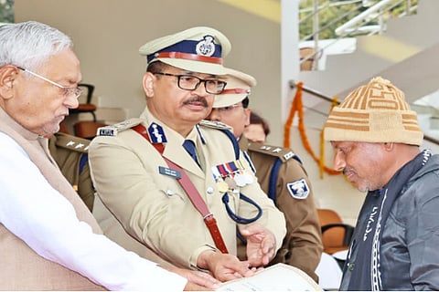 Blind On Land Vision Underwater Bihars Bhullu Sahnis Extraordinary Gift Saves Lives