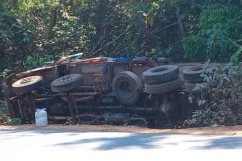 LORRY PULTY IN ARBAIL