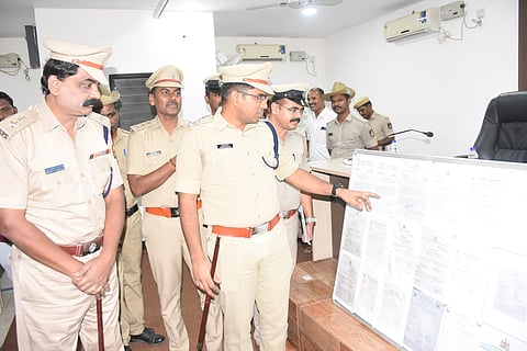 police (3)
