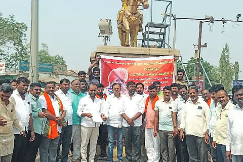 Demand to withdraw Yathna's expulsion