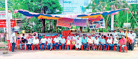 MND PROTEST