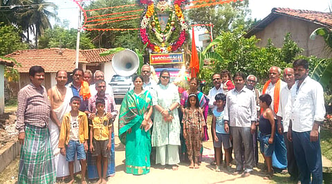 05-kkr1(5-25 Hanumanta utsava uginahalli