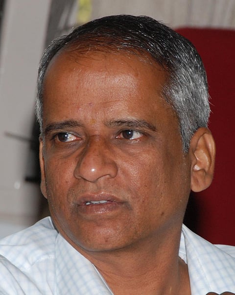 17 Dwd 5 Dr. R.L.Hydrabad