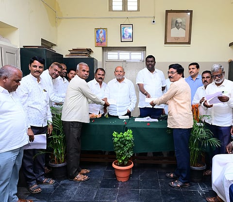 district koppal mla raghavendra hitnal picard bank