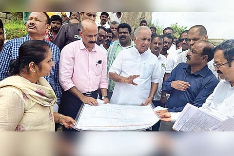 Harapanahalli bridge view minister n s bosaraju