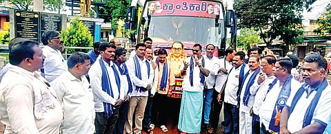 JLR ph 1. May 21 Rathayatre