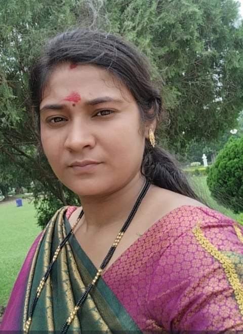 11Mamadapur1 Roopa karennavar