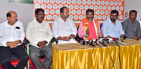 Chalavadi Narayanaswamy press conference Mandya