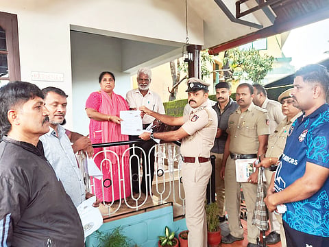 ಚಿತ್ರ 15ಎಸ್ ಡಿ ಪಿ 01...