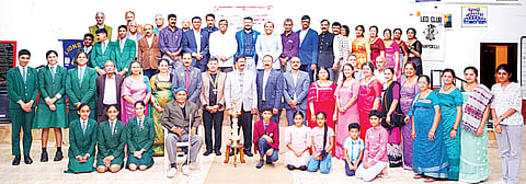 ನಿಸ್ವಾರ್ಥ ಸೇವೆಯಿಂದ ಸಮಾಜಮುಖಿ ಕೆಲಸ ಮಾಡಿ