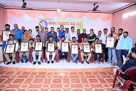 pathrikadinacharane
