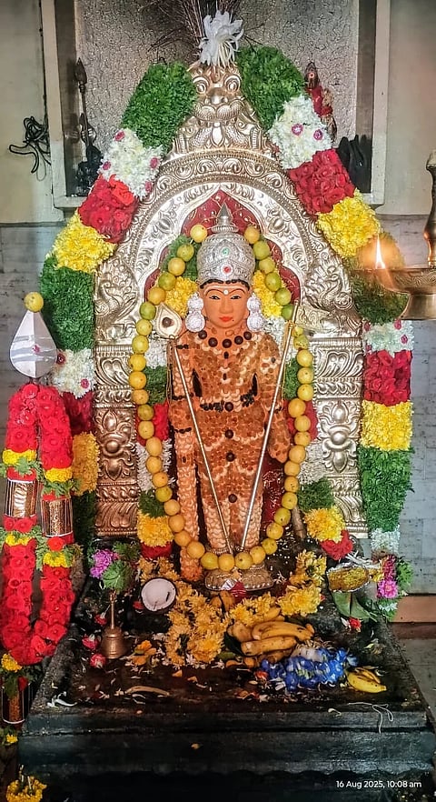 16 MANJU 12