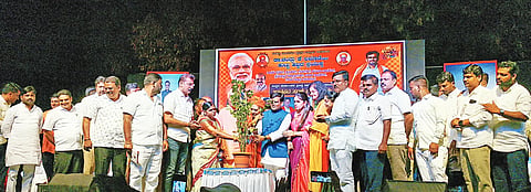 2MDG1 MLA DR CHANDRU