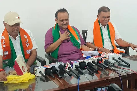 GURULINGAPP ANAGADI PRESS MEET FACTORY