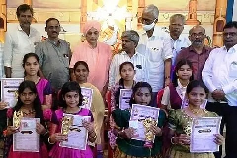 Let's convey the essence of the vachanas to the younger generation