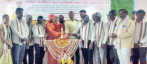 ನಂದಿಪುರದಲ್ಲಿ ಮದ್ಯವರ್ಜನ ಶಿಬಿರವನ್ನು ಶಾಸಕ ನೇಮಿರಾಜ್ ನಾಯ್ಕ ಉದ್ಘಾಟಿಸಿದರು. ಹಾಲಸ್ವಾಮಿ ಮಠದ ಹಾಲಸಿದ್ದೇಶ್ವರ ಸ್ವಾಮೀಜಿ ಹಾಗೂ ಗದ್ದಕೆರೆಯ ಚರಂತೇಶ ಸ್ವಾಮೀಜಿ ಇದ್ದರು.