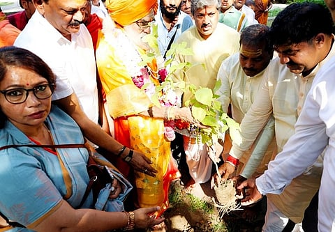 Ek Lakh Ped Maa Ke Naam Abhiyan At New Delhi Panchmukhi shivalaya Mandir