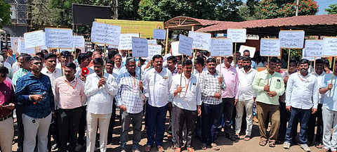 Gram Pancahayat Protest 1