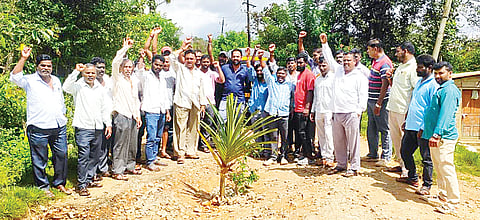 ಕೌಡಳ್ಳಿ ಸಕಲೇಶಪುರ ರಸ್ತೆ ದುರಸ್ತಿಗೆ ಆಗ್ರಹ