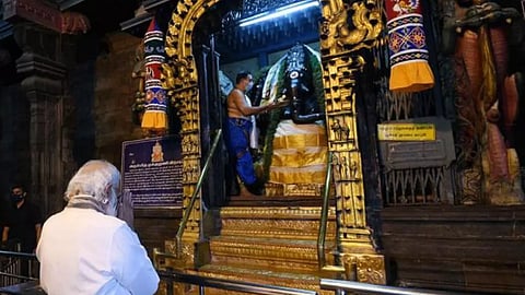 पीएम मोदी ने मदुरै में देवी मीनाक्षी के दर्शन किए