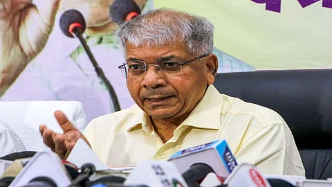 प्रकाश अम्बेडकर