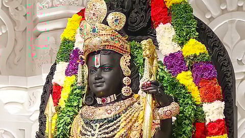 क्या रामलला की मूर्ति 2.5 अरब सालों पुराने काली ग्रेनाइट के पत्थर से बना है?