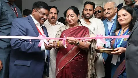 Delhi CM Rekha Gupta Inaugurates Advanced 3D Mammography Unit, Highlights Major Healthcare Reforms
