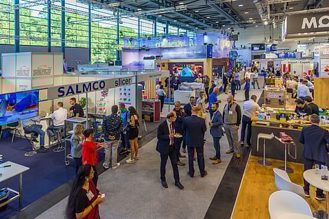 The biennial trade fair Fish International attracts around 11,000 visitors from the fish and seafood industry, fish wholesalers, food retailers, and the catering trade.