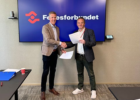 Representatives from Fellesforbundet and Seafood Norway pictured at the start of negotiations on 22 May 2024.