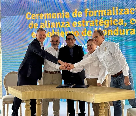 The agreement will strengthen the hydroelectric dam of Lake El Cajón.