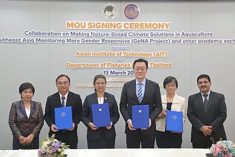 A Memorandum of Understanding (MoU) was signed between Prof. Pai-Chi Li, President of AIT, and Mrs. Thitiporn Laoprasert, Deputy Director General of the Department of Fisheries.