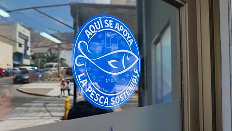 Restaurants, hotels, and other retail consumption centers that source exclusively from suppliers already holding the Blue Seal can also apply for this accreditation