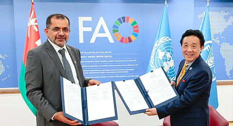 FAO Director-General QU Dongyu and the Minister of Agriculture, Fisheries and Water Resources of the Sultanate of Oman, H.E. Dr. Saud bin Hamoud bin Ahmed Al-Habsi, sign the Host Country Agreement to establish an FAO Representation in Muscat.