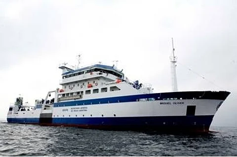 The campaign is being carried out on board the Ministry’s oceanographic research vessel Miguel Oliver.
