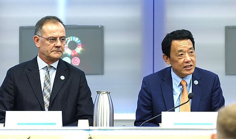 FAO Assistant Director General, Manuel Barange and FAO Director-General, Qu Dongyu attend the second launch of the 2025 Review of the World Marine Fishery Resources.