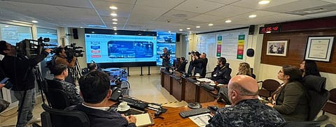 Both Sernapesca and the Navy maintain active inspection and surveillance of foreign fleets entering national waters to call at port.