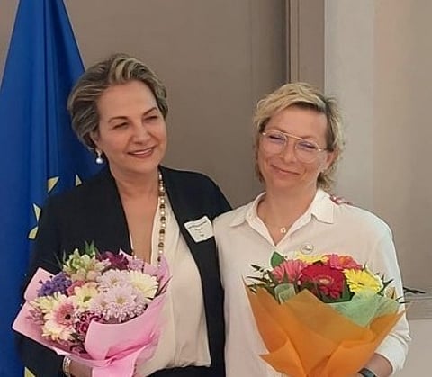 Lara Barazi (left) Anna Pyc (right).