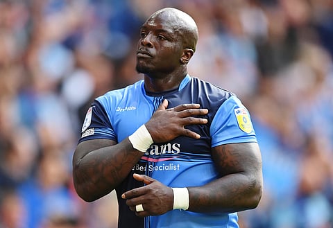 West Brom striker Daryl Dike receives FIFA 23 strongest player honour direct from Adebayo Akinfenwa