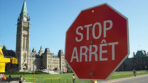 Alberta and Quebec independence movements are not the problem for Canadian unity. The problem is a federal government that doesn't play by the rules