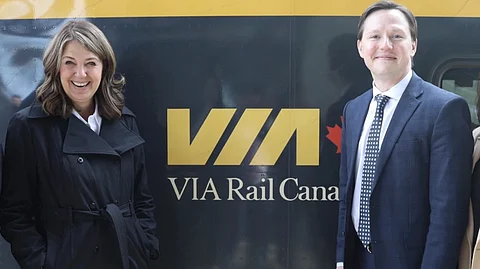 Alberta Premier Danielle Smith and Minister of Transportation and Economic Corridors Devin Dreeshen
