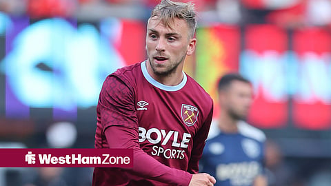 Jarrod Bowen warms up for West Ham United.