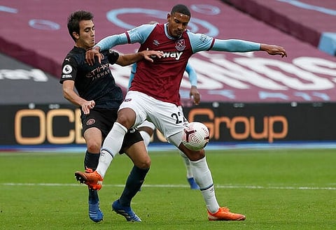 'Take him off' - Some West Ham fans unimpressed with Haller's first half v Leeds