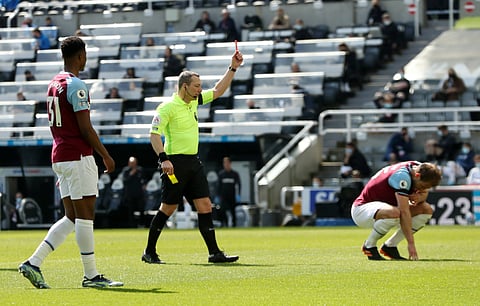 Alan Curbishley slams West Ham defender Craig Dawson for red card v Newcastle