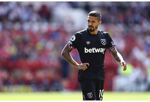 West Ham United transfer news as Manuel Lanzini spotted in foreign country for medical