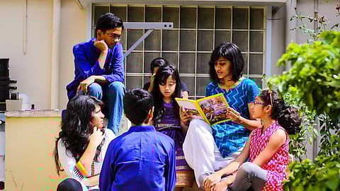 হেল্পলাইন উইজেট