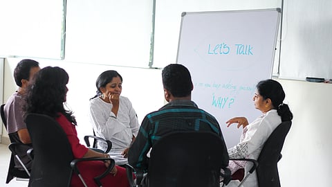 মানসিক অসুস্থতা কাটিয়ে কাজে যোগ দেওয়ার সময়ে কোন বিষয়গুলির উপরে আপনার নজর রাখা উচিৎ
