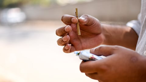 ধূমপান ছাড়বেন কীভাবে?