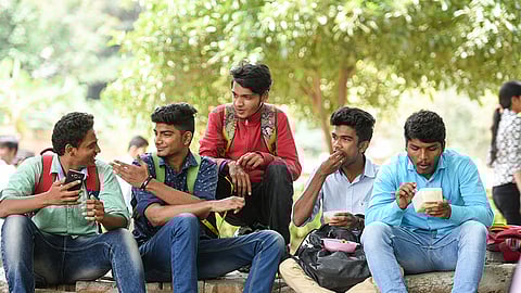 সন্তানের আচরণগত অস্বাভাবিকতা কি বিপদের পূর্বাভাস?